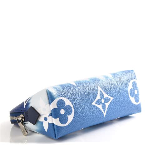 lv escale cosmetic pouch|LOUIS VUITTON Monogram Giant Escale Cosmetic Pouch Blue .